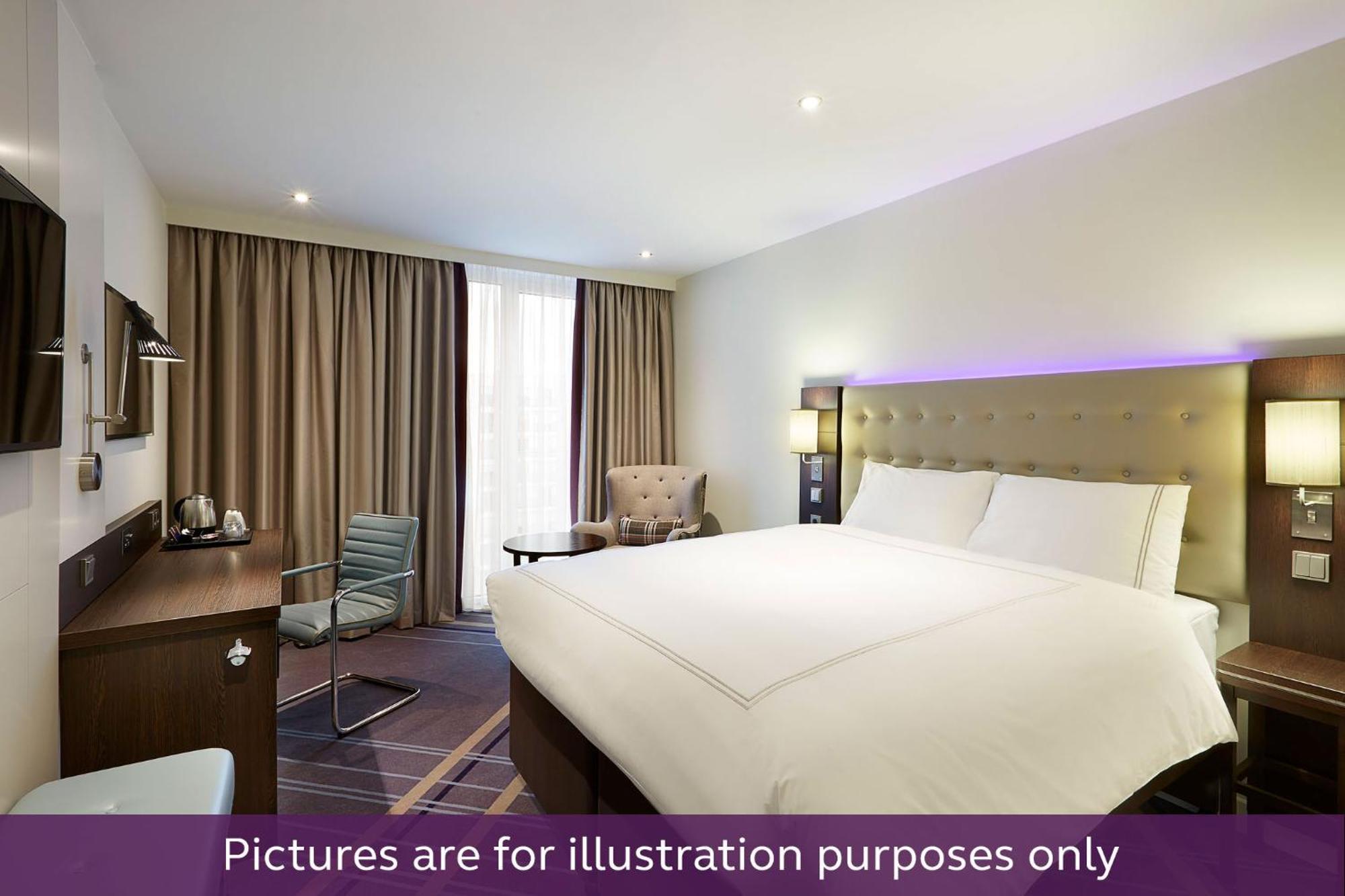 Premier Inn Muenchen Messe 哈尔 外观 照片