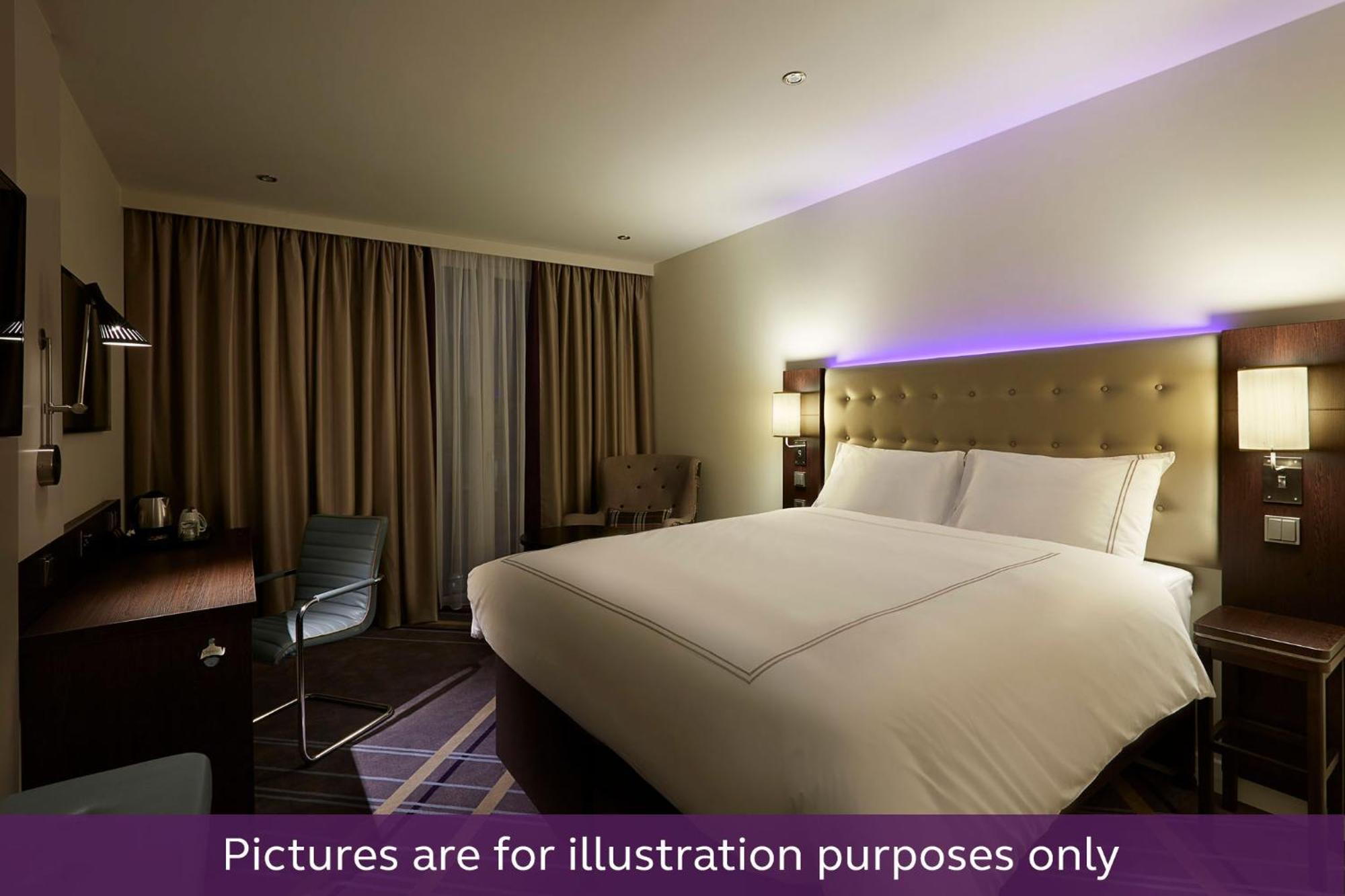 Premier Inn Muenchen Messe 哈尔 外观 照片